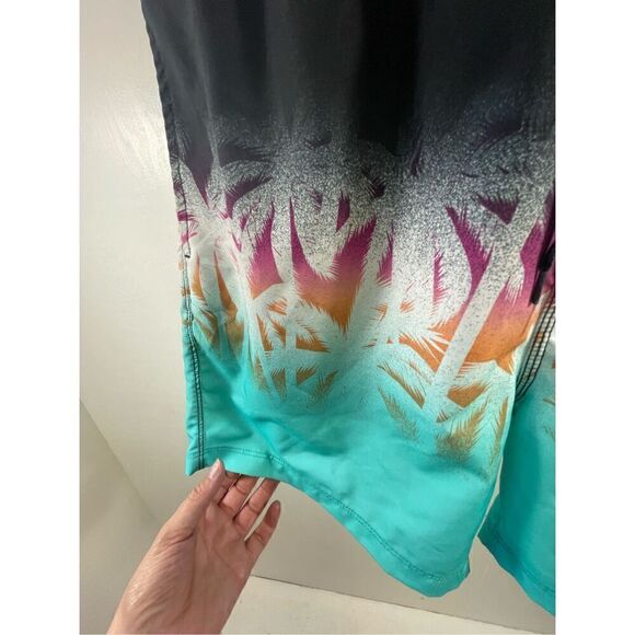 Hurley Phantom La Playa Volley Shorts Size M - Picture 4 of 8